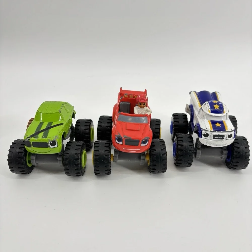 Blaze and the Monster Machines Trucks Cars Diecast LOT Of 10 NICKELODEON 2014‎
